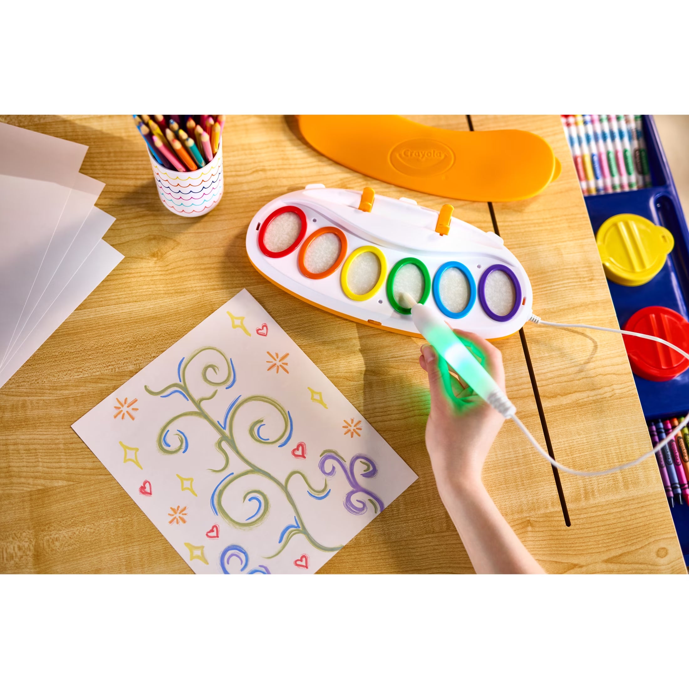 Color Wonder Magic Light Brush, Mess Free Kids Painting Set, Preschool Supplies, Toddler Activities, Educational Toys, Holiday & Christmas Gifts for Ages 3+